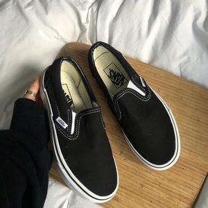 perfect condition black slip on vans ✨